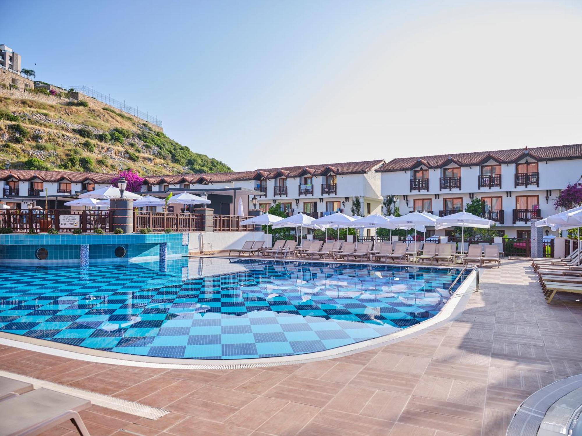 Noxinn Hotels Club Ultra All Inclusive Konaklı Extérieur photo
