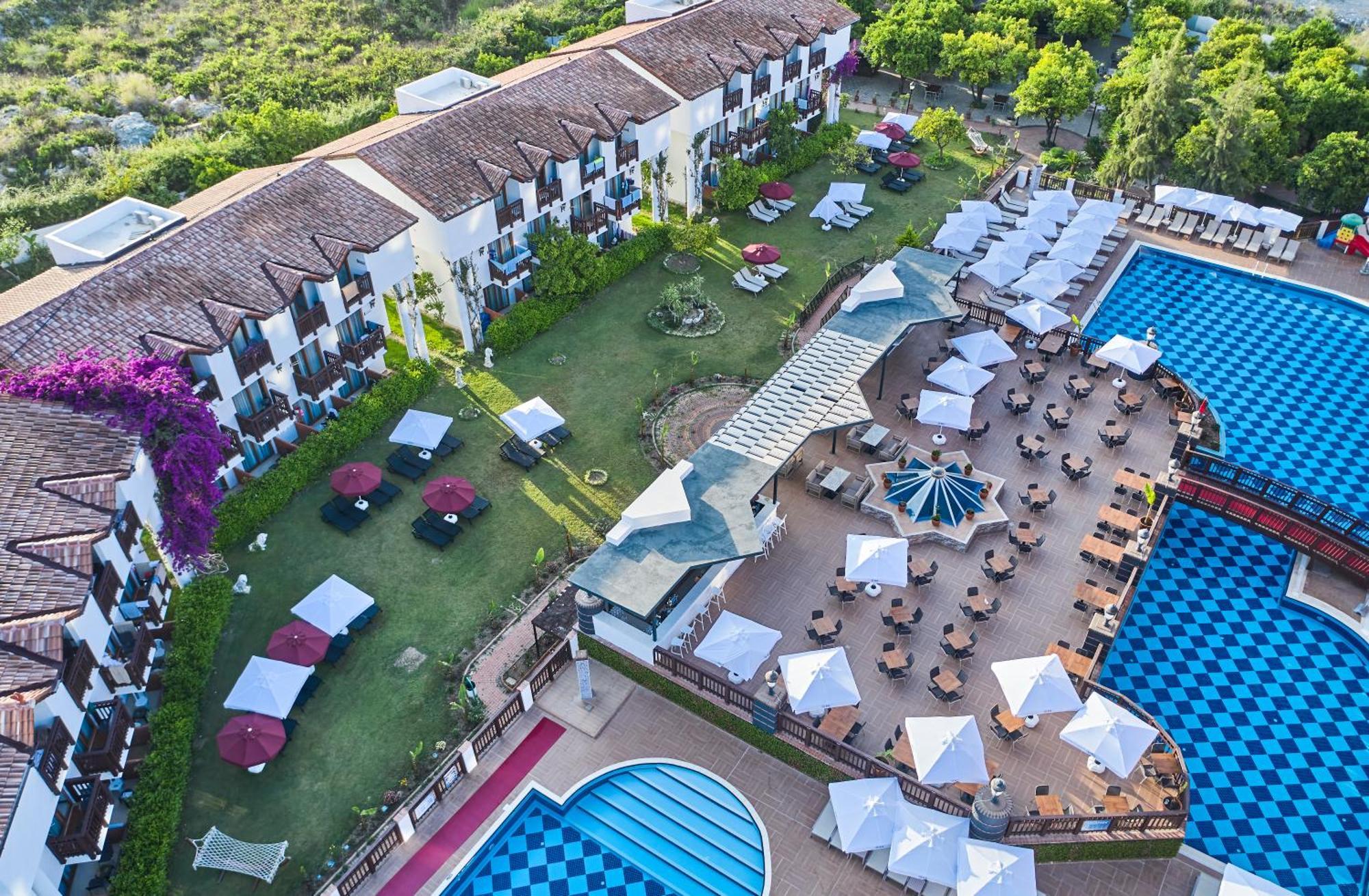Noxinn Hotels Club Ultra All Inclusive Konaklı Extérieur photo
