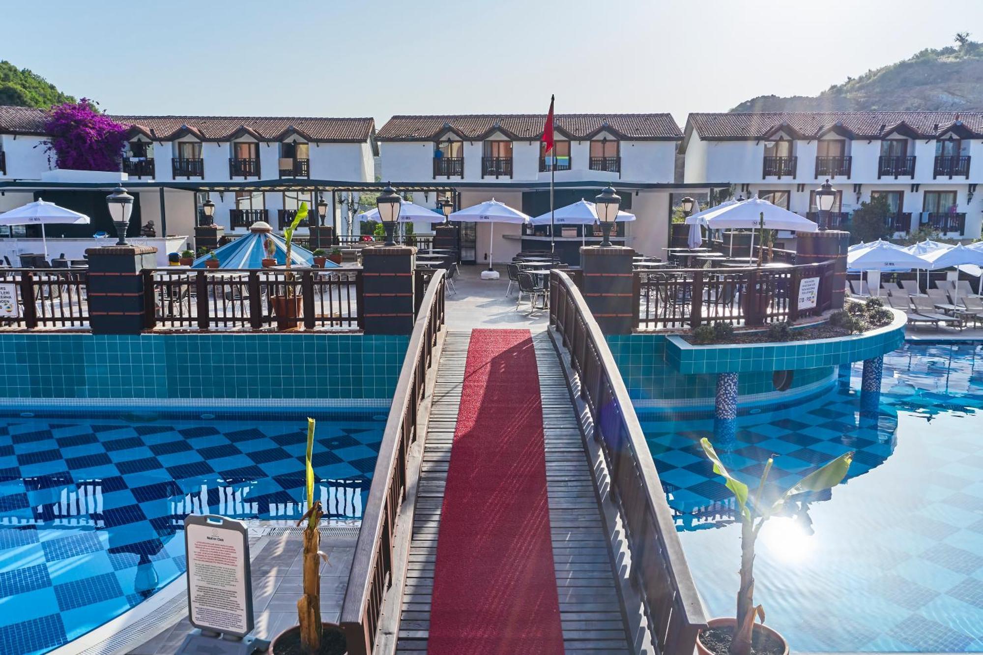 Noxinn Hotels Club Ultra All Inclusive Konaklı Extérieur photo